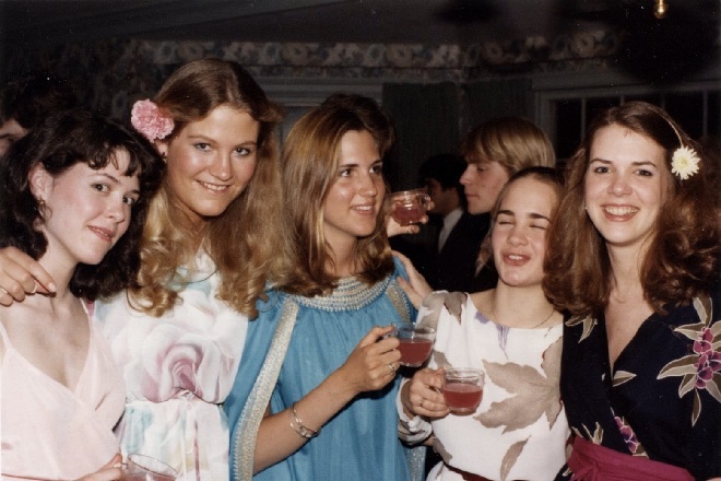 Ann Coulter( in the middle) in college