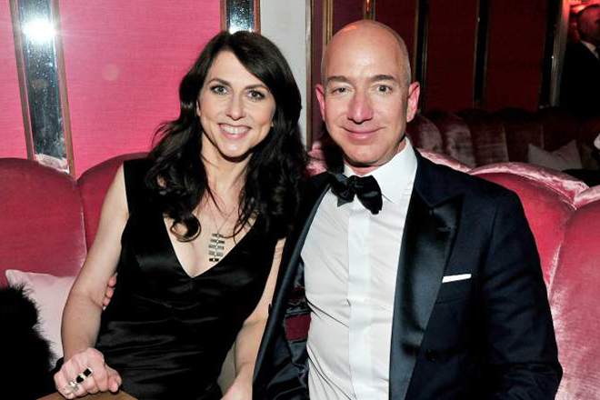 Jeff Bezos and his wife MacKenzie