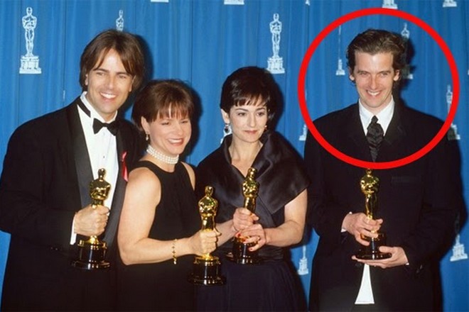 Peter Capaldi with an Oscar award