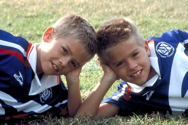 Cole and Dylan Sprouse in the movie Just for Kicks
