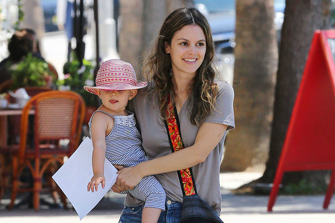 Rachel Bilson with her daughter