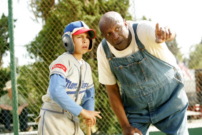 Jake T. Austin and Louis Gossett Jr. in the movie The Perfect Game