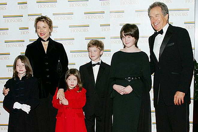 Annette Bening with her family