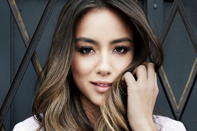 Chloe Bennet biography, photo, wikis, age, personal life, net worth,  filmography 2022