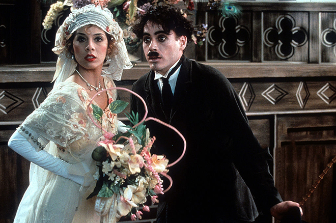 Robert Downey Jr. and Marisa Tomei in the movie Chaplin
