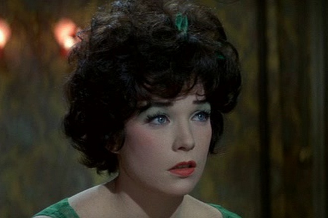 Shirley MacLaine in the movie Irma la Douce