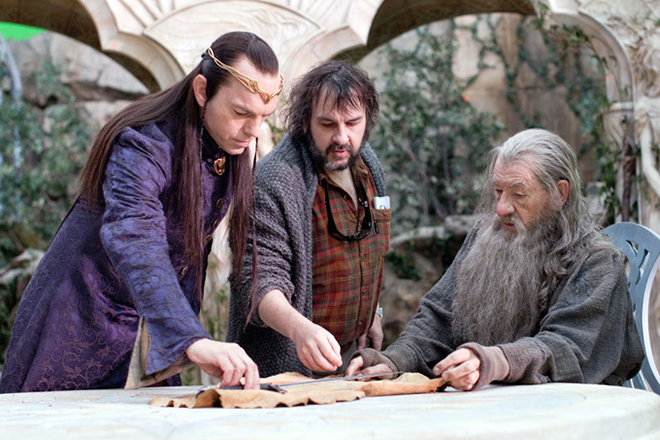 Hugo Weaving, Peter Jackson, and Ian McKellen at the movie set of The Lord of the Rings