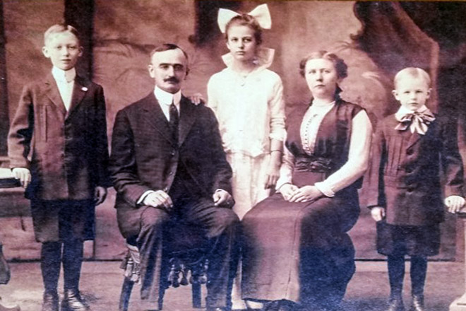 Fred Trump (on the left) with parents, his brother, and sister