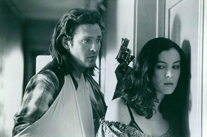 Michael Madsen and Jennifer Tilly in the movie The Getaway