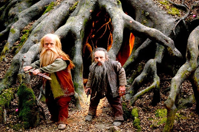 Warwick Davis (right) in the TV series The Chronicles of Narnia