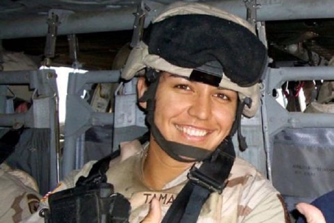 Gabbard enlisted in the Hawaii Army National Guard in 2003