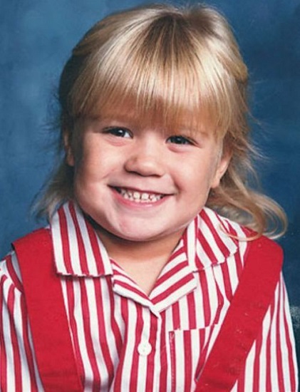 Kelly Clarkson in childhood