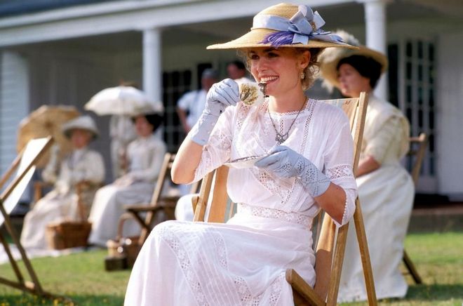 Radha Mitchell in the tape Finding Neverland
