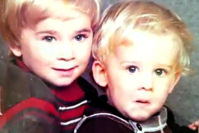 Dominic Monaghan as a child with his brother
