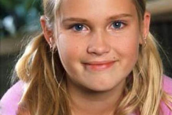 Eliza Taylor in her childhood