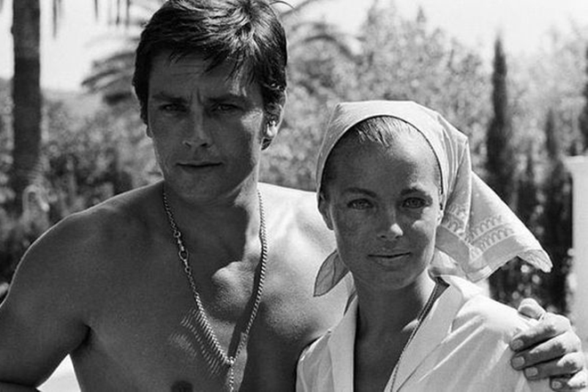 Alain Delon and Romy Schneider in the movie The Swimming Pool