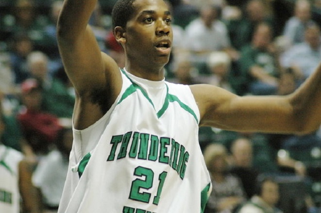 Hassan Whiteside in college team