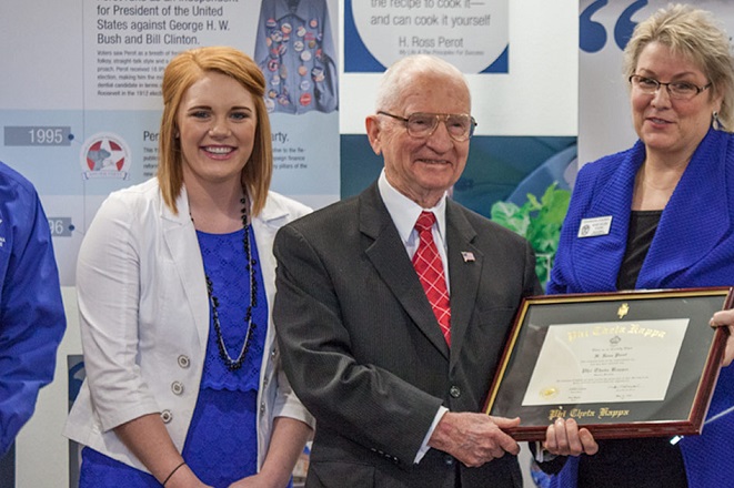 Ross Perot honored by Texarkana College