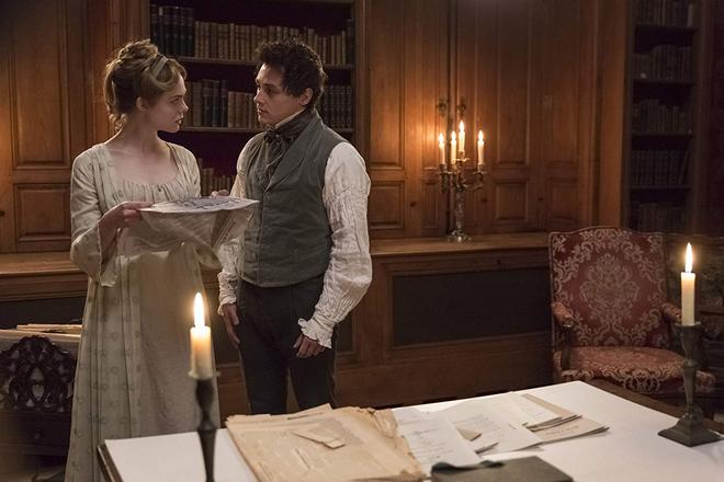 Elle Fanning and Ben Hardy in the film Mary Shelley