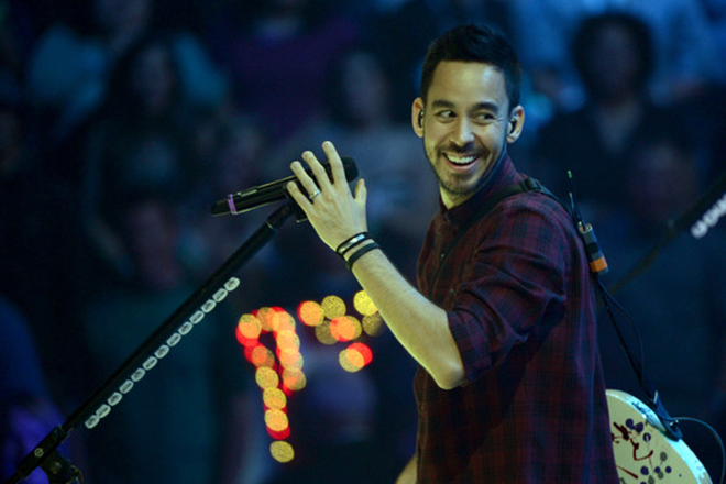 Mike Shinoda on the stage