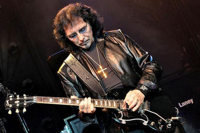 Guitarist Tony Iommi