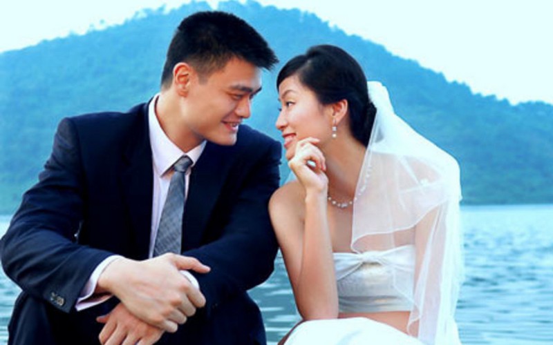 Yao Ming and his wife Ye Li / CultureMap Houston