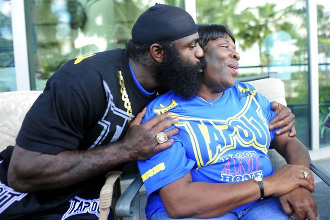 Kimbo Slice with his mother