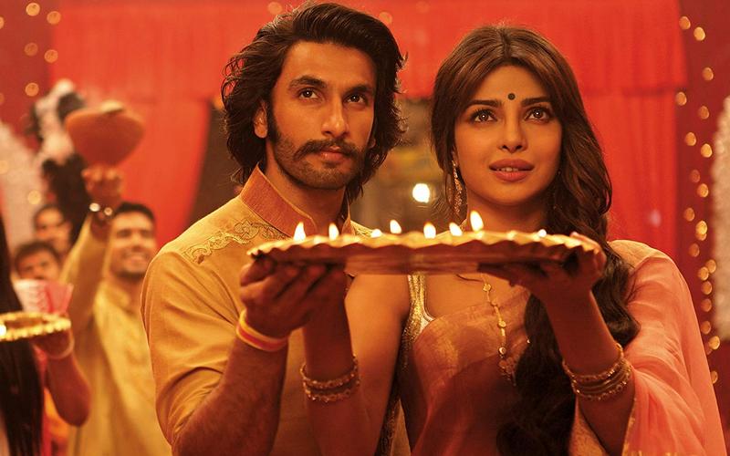 Ranveer Singh and Priyanka Chopra in the movie Gunday