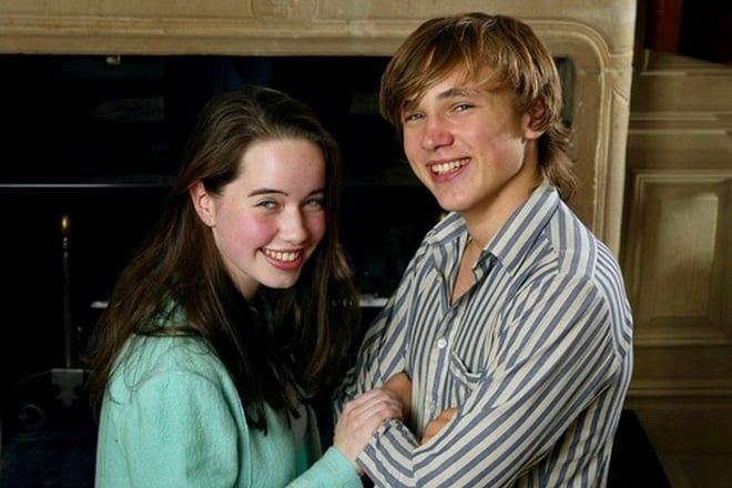 William Moseley and Anna Popplewell