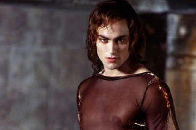 Stuart Townsend as Lestat in Queen of the Damned