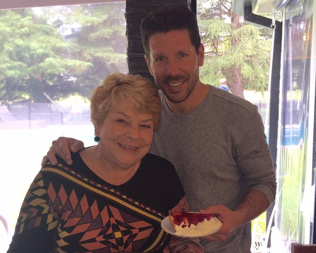 Diego Simeone with his mother