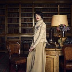 Claire Foy - biography, photos, age, height, personal life, news ...