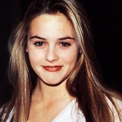 Alicia Silverstone - biography, photo, age, height, personal life, news ...