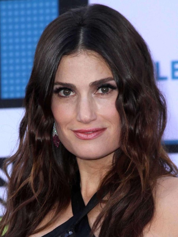 Idina Menzel Bio, Age, Height, Education, Net worth 2024