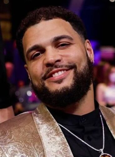 Mike Evans — Bio, Childhood and youth, Football career, Personal life,  Achievements 2023