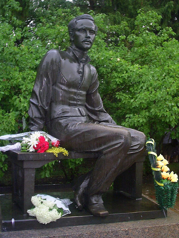 Monument of Mikhail Lermontov