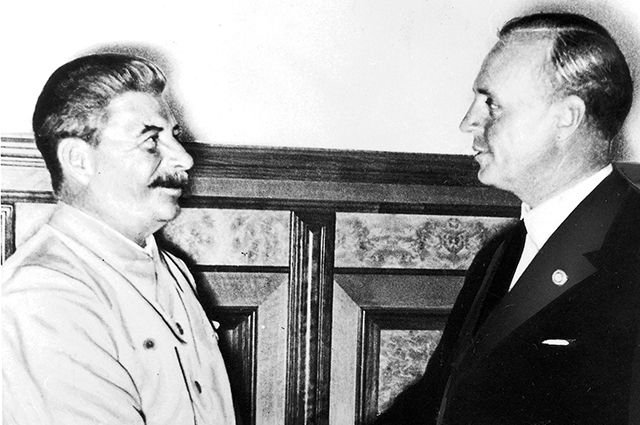 Joseph Stalin and Joachim von Ribbentrop