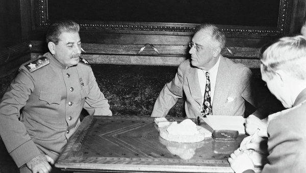 Joseph Stalin and Franklin Roosevelt