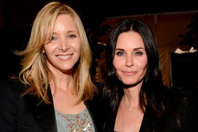Lisa Kudrow and Courteney Cox