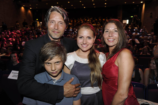 Mads Mikkelsen with family