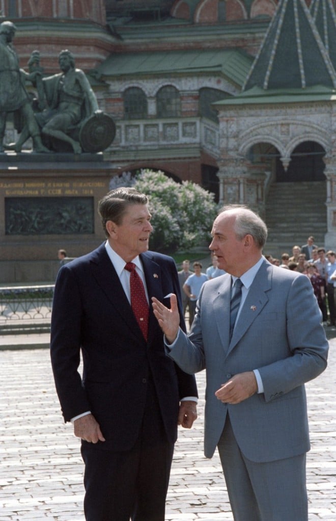 Mikhail Gorbachev photo 3/16