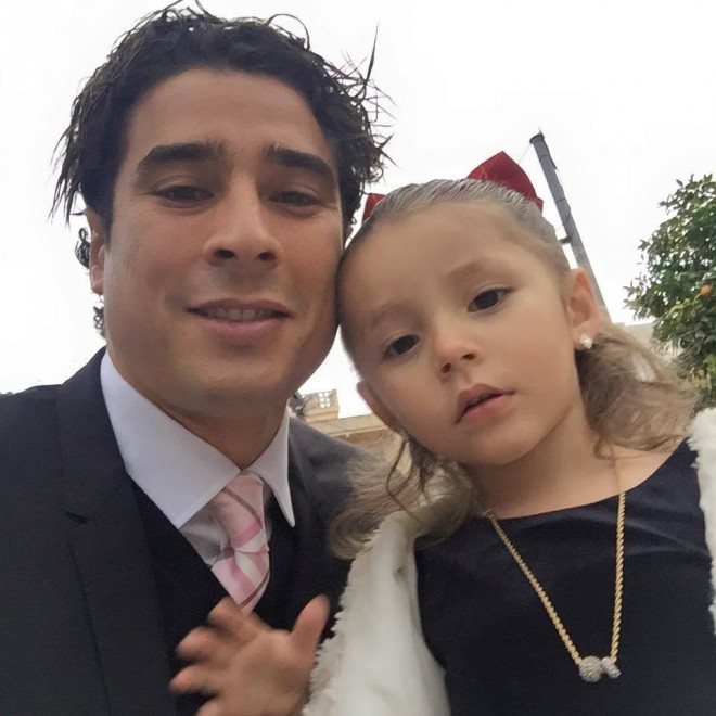 Guillermo Ochoa with his daughter