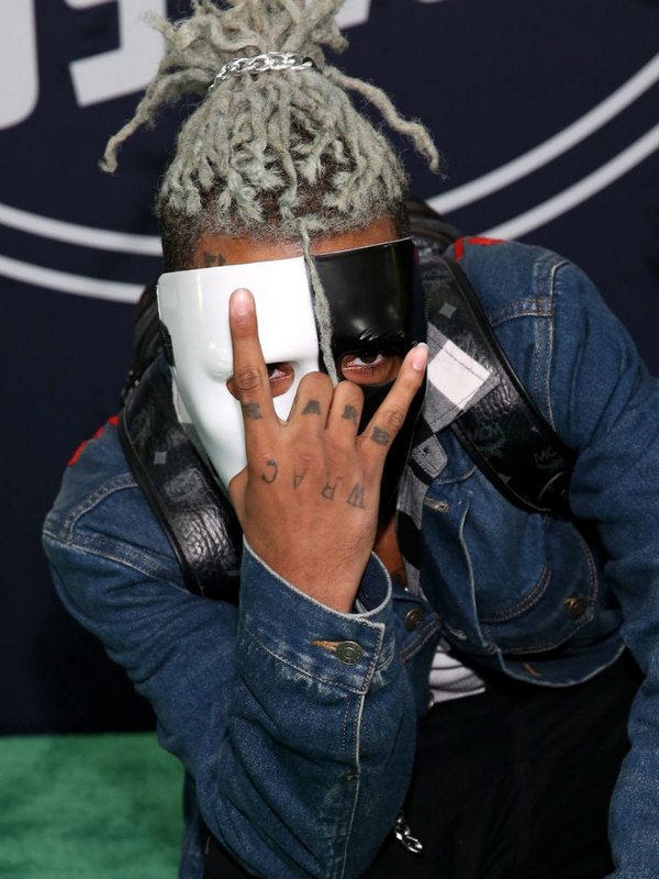 XXXTentacion in the mask