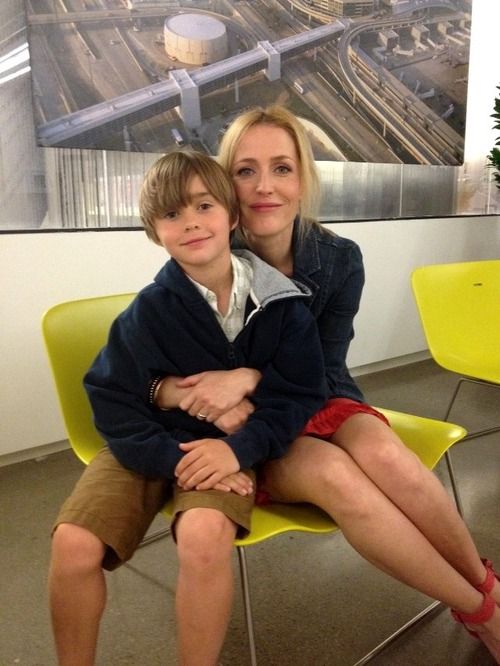 Gillian Anderson with her son