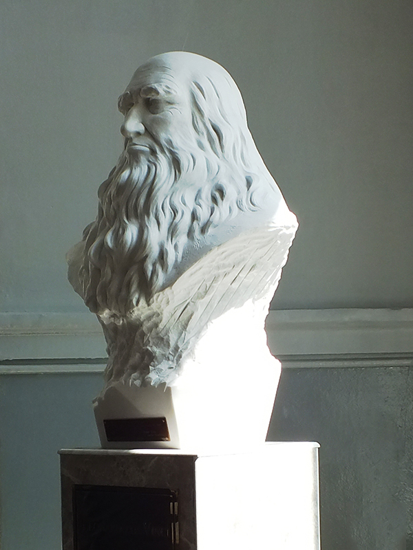 Bust-monument to Leonardo da Vinci. Ivanovo state University
