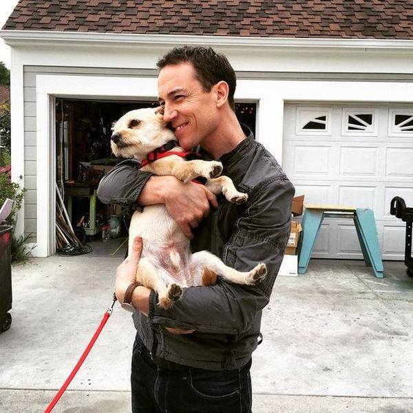 Tobias Menzies with the dog