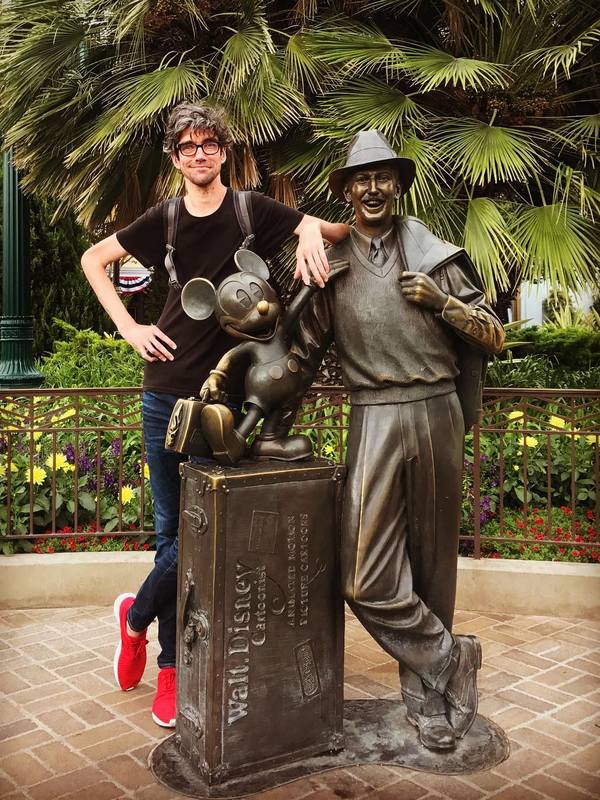 Javier Botet at the Walt Disney Monument
